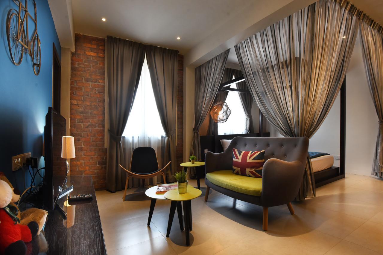 Backyard Rio Melaka Apartment Exterior photo